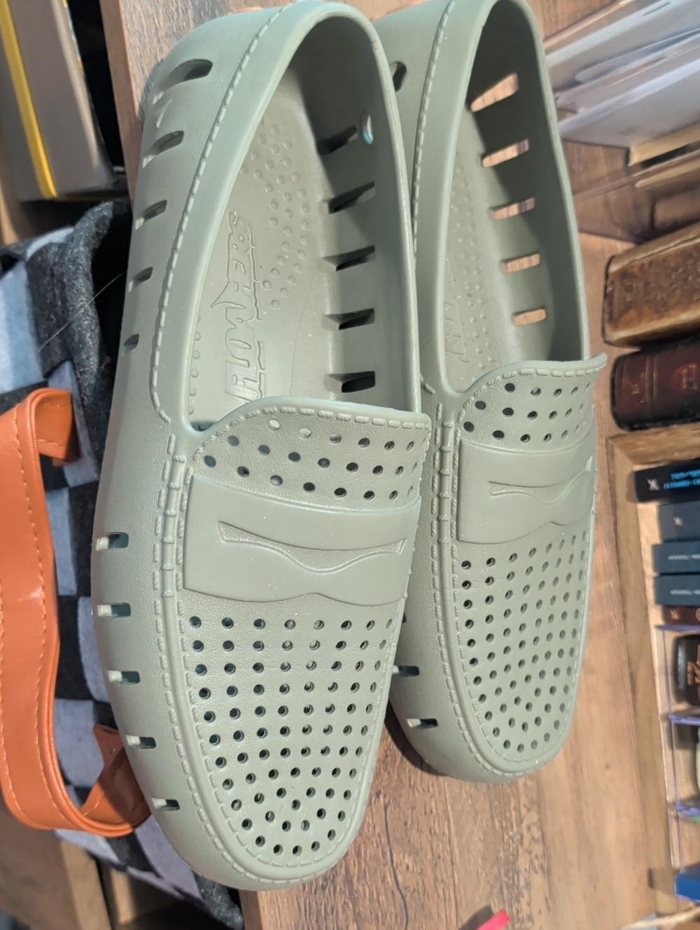 Men's Floafers in Sage Green